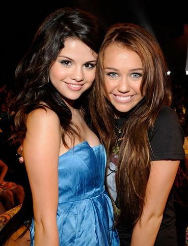 mez_and_miley_cyrus_to_co-star_with_nina_dobrev_on_the_vampire_dairies2.jpg